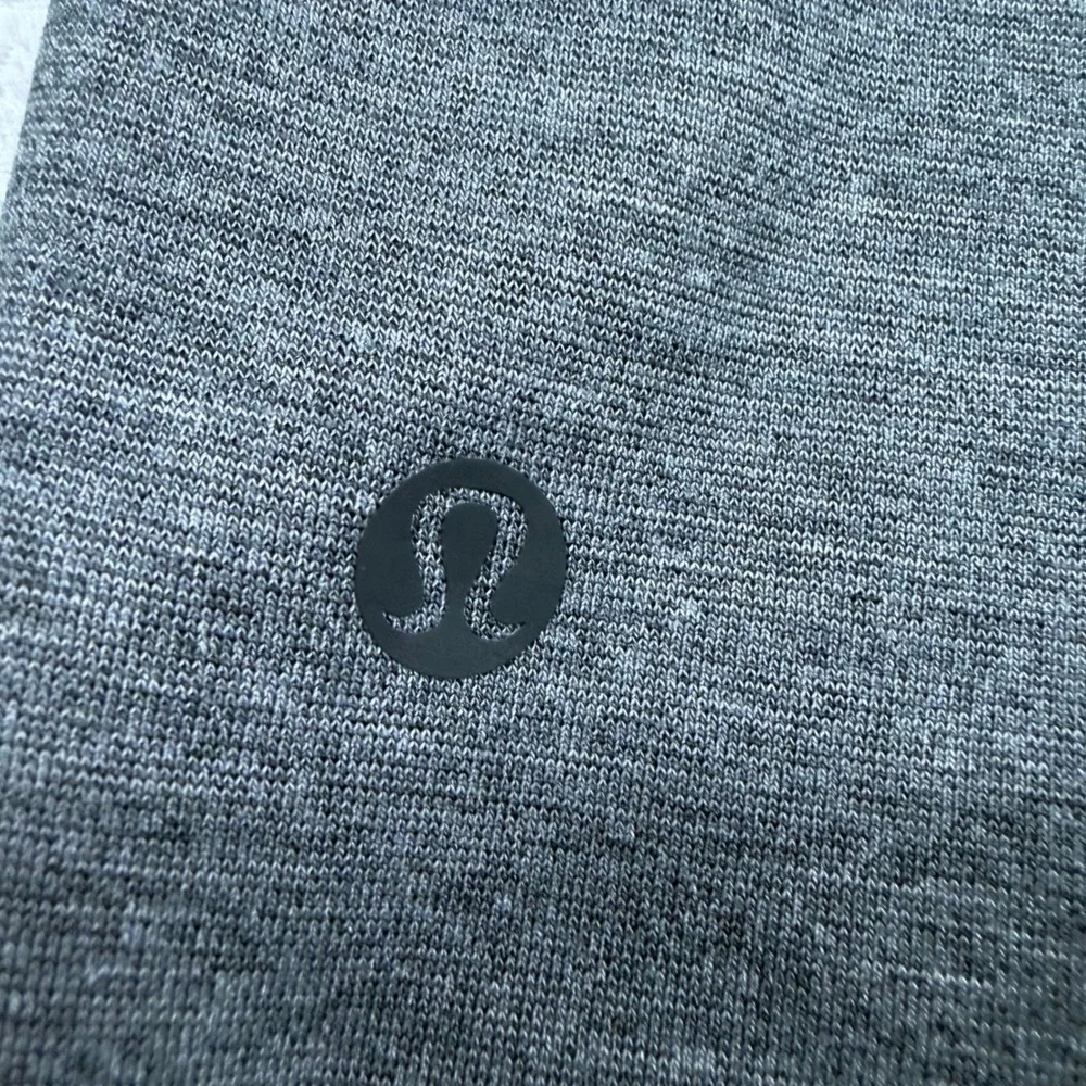 Lululemon‎ Evolution Polo Mens Short Sleeve Shirt XL Heathered Gray GUC
